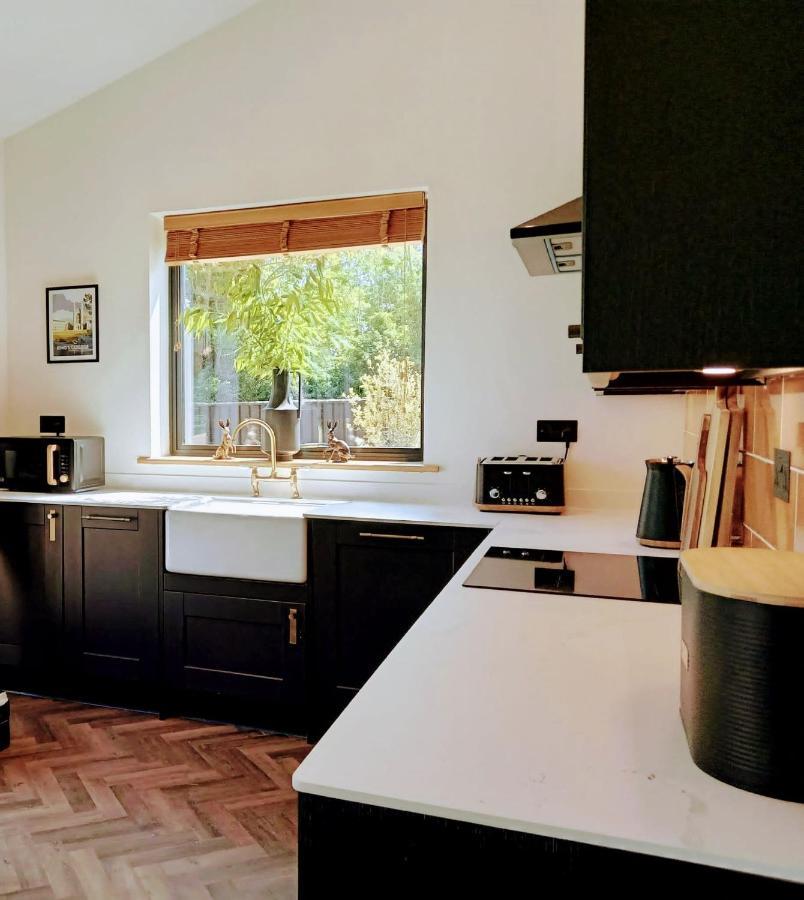 Finest Retreats - Blackbarn Wood Balsham Dış mekan fotoğraf